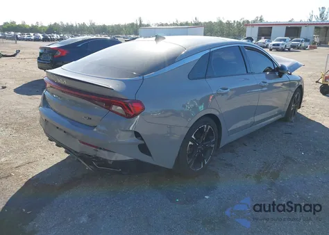 2022 Kia K5 Gt-Line z USA, uszkodzony, nr VIN 5XXG64J23NG12378